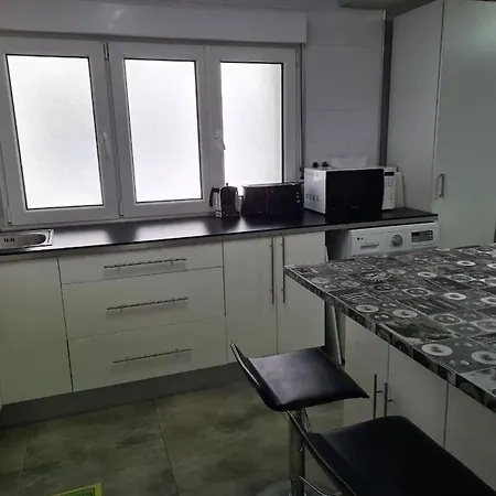 A Un Paso De La Playa, Amplio